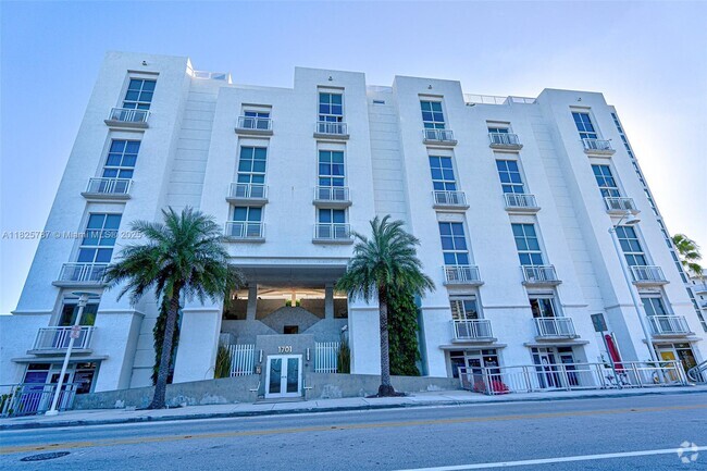 Building Photo - 1701 Sunset Harbour Dr Unit L507 Rental