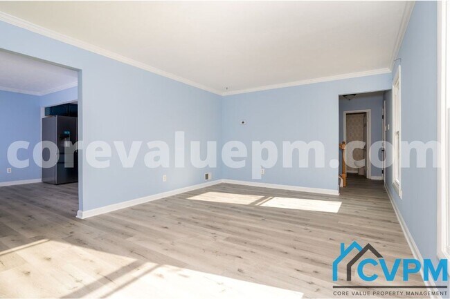 Photo - 7884 Huguenot Ct