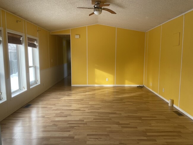 Photo - 8420 Alaska Rd