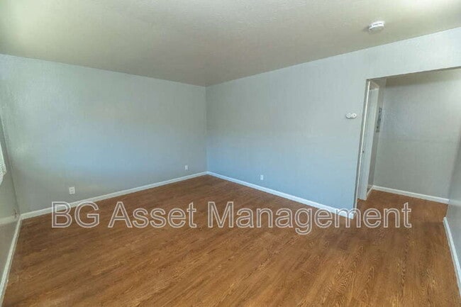 Photo - 1938 Ethan Way Unit 10