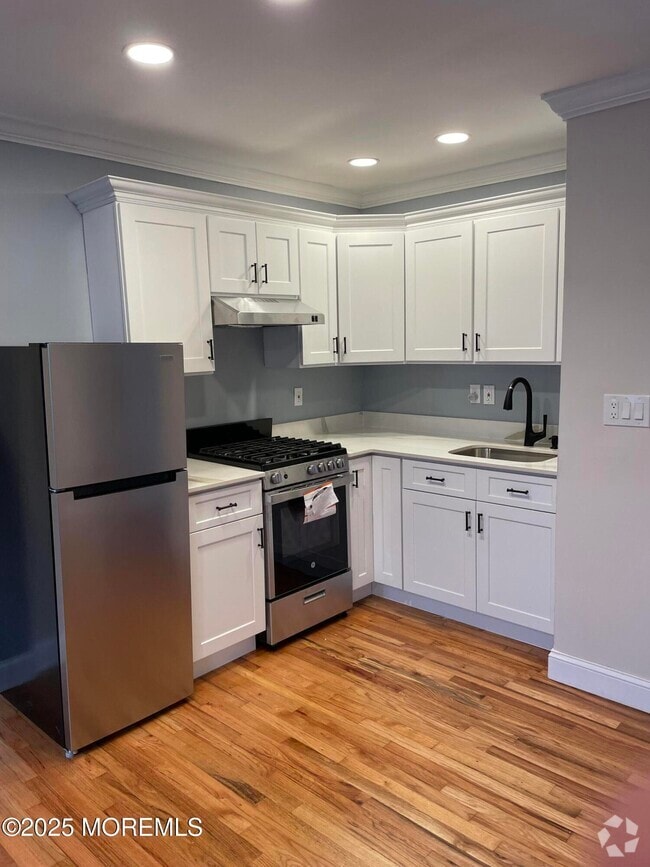 Building Photo - 600-602-602 NJ-71 Unit 4 Rental