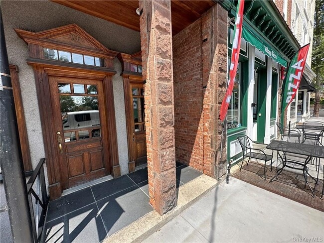 Photo - 66 S Broadway Unidad 3R