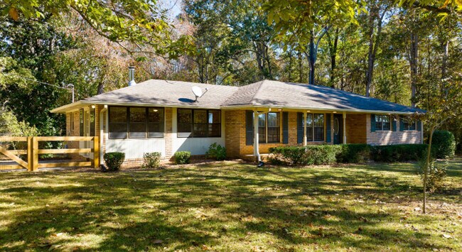 Photo - 8100 Hog Mountain Rd House