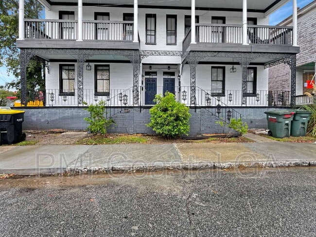Building Photo - 316 W 42nd St Rental