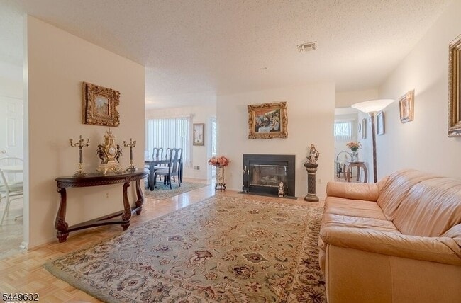 Photo - 24 McChesney Ct
