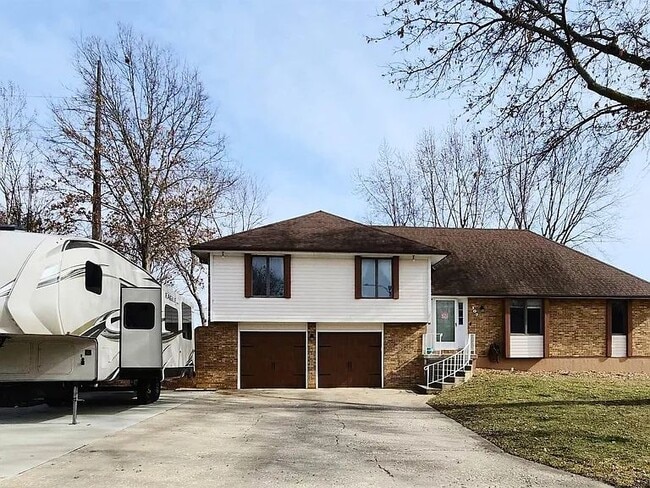 Building Photo - 307 Dawn Dr Rental