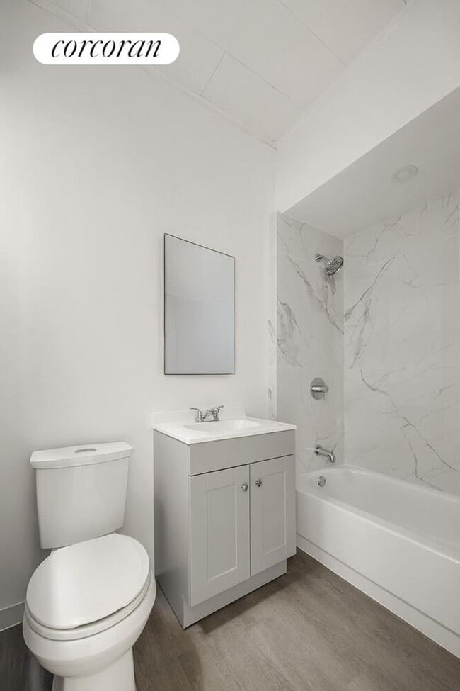 Photo - 31 Seeley St