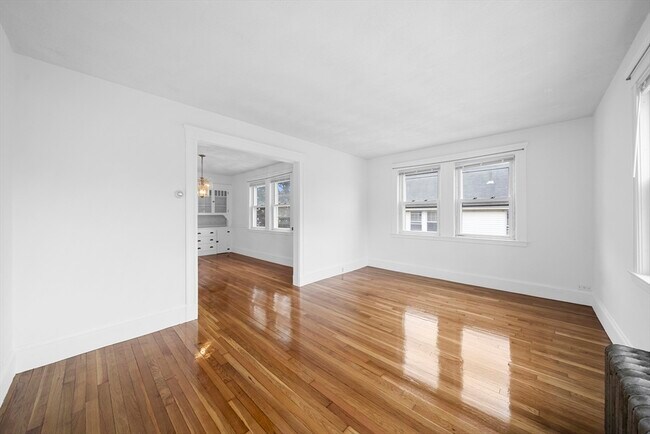 Photo - 177R Faneuil St Unit 2