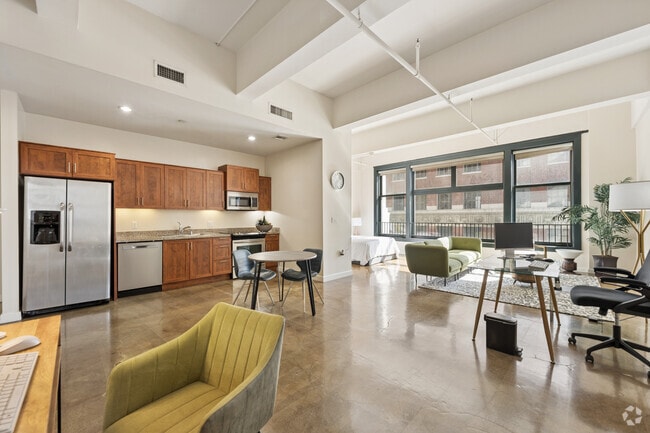 Studio - 827SF - Dining Room
