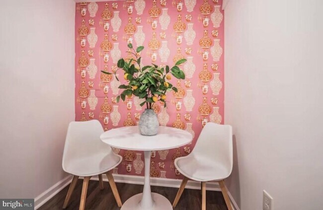 Photo - 756 19th St NE