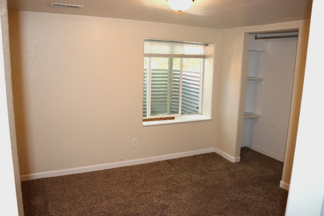 Photo - 1735 6th Ave