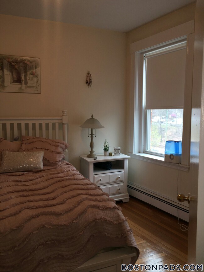 Photo - 1539 Beacon St Unit 21
