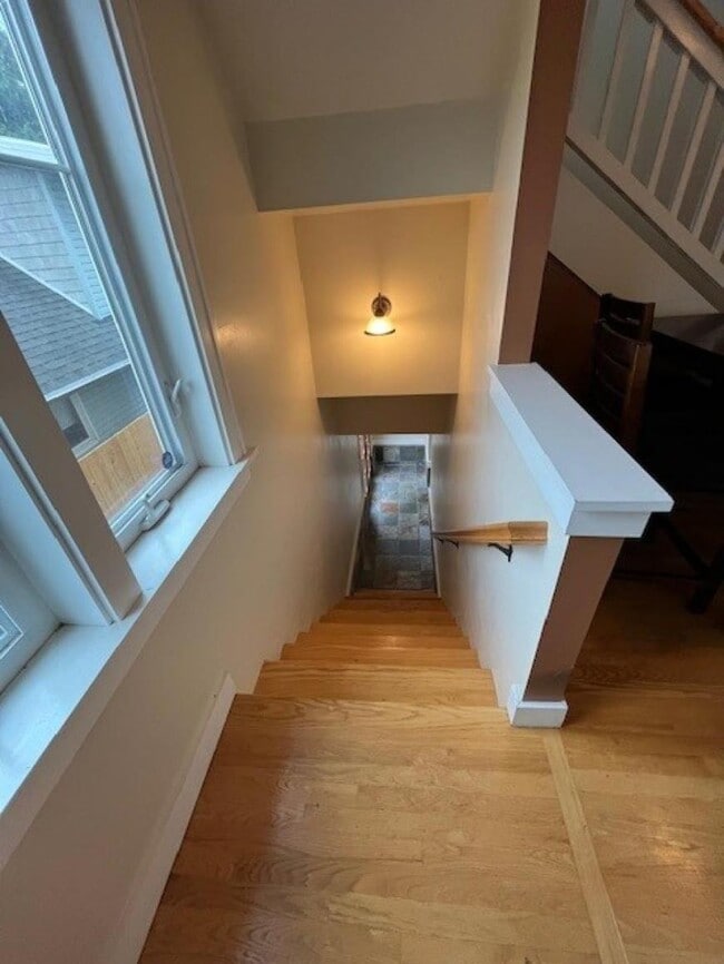 Photo - 4 bedroom in Seattle WA 98103