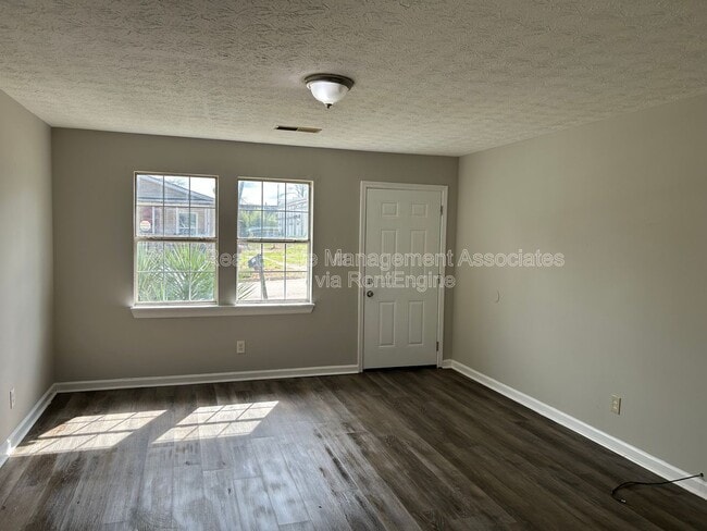 Photo - 409 E Central Ave