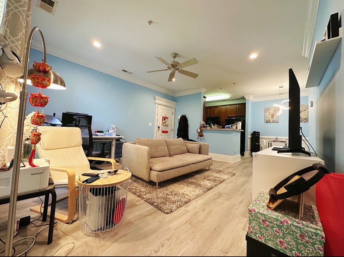 Photo - 422 Waterford Lake Dr (Cary, NC)