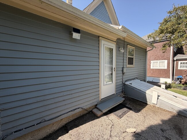 Photo - 370 Bent St Unit 3