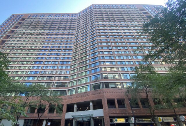 Photo - 211 E Ohio St