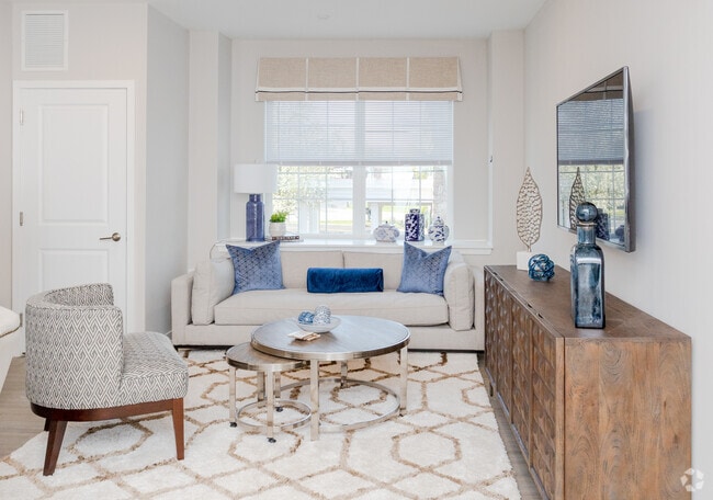 2 BR-2 BA 1072 SF Living Space