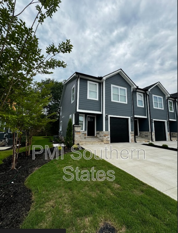 Photo - 103 Jones Ave