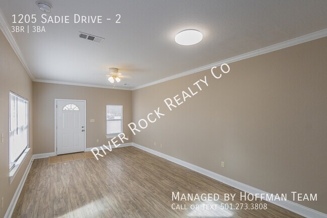Photo - 1205 Sadie Dr