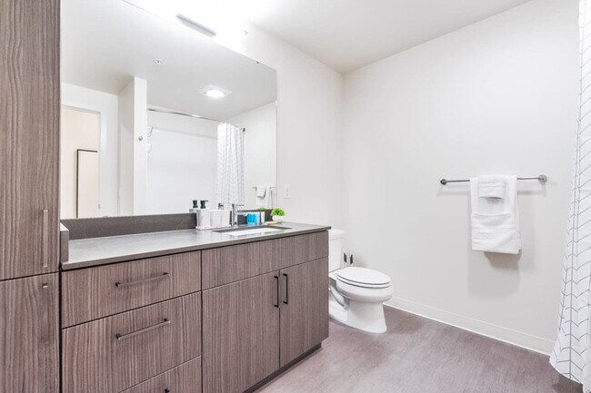 16450 Redmond Wy Unit SI ID1045877P