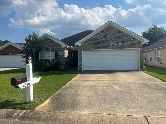 Building Photo - 3 bedroom 2 bathroom in Clear Creek Colony Rental