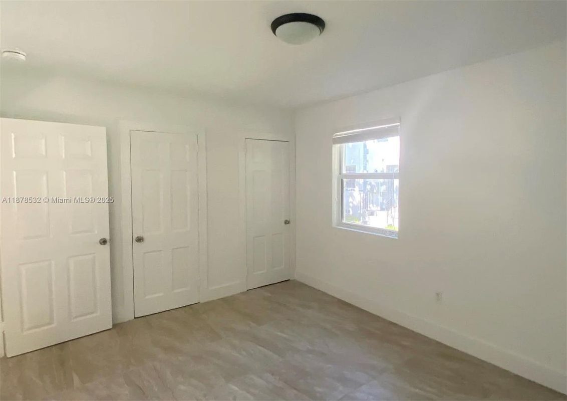 Photo - 11 Sidonia Ave