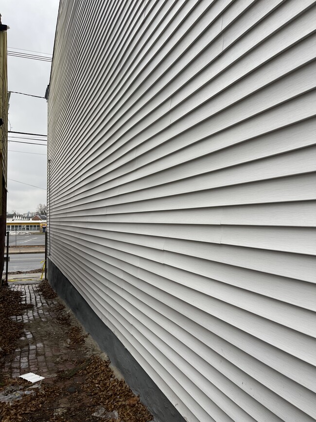 Photo - 517 Rev S Howard Woodson Jr Way