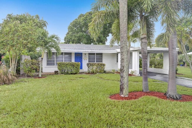 Building Photo - 916 NE 18th St