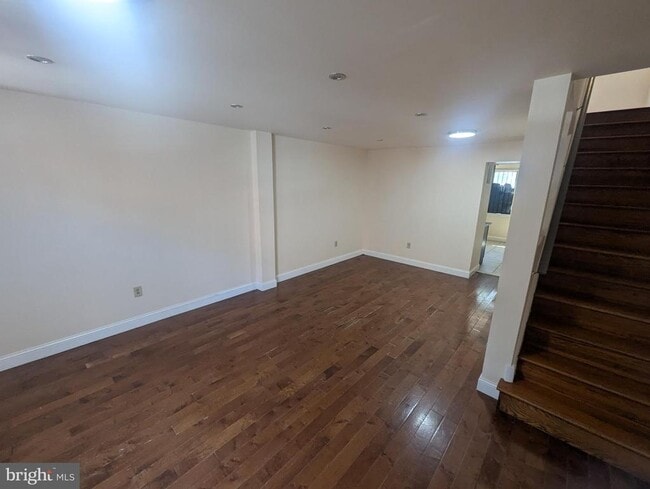 Building Photo - 1624 W Diamond St Rental