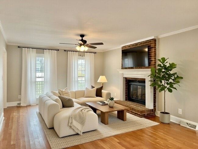 Photo - SPACIOUS INSIDE AND OUT!