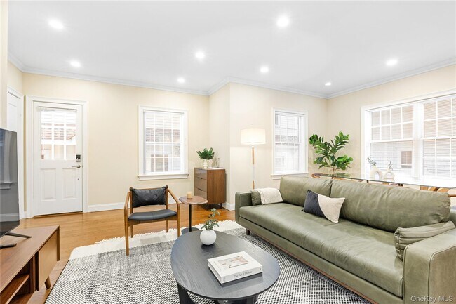 Photo - 420 Midland Ave Casa