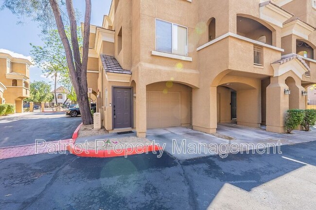 Photo - 4644 N 22nd St Unidad #2147 Rental