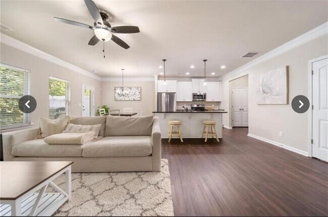 Photo - 1427 Haynescrest Ct