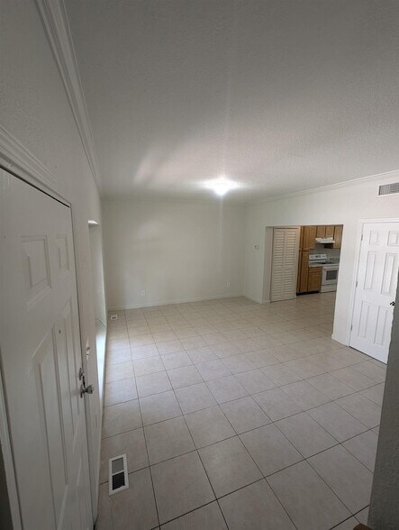 Photo - 114 Cedar St