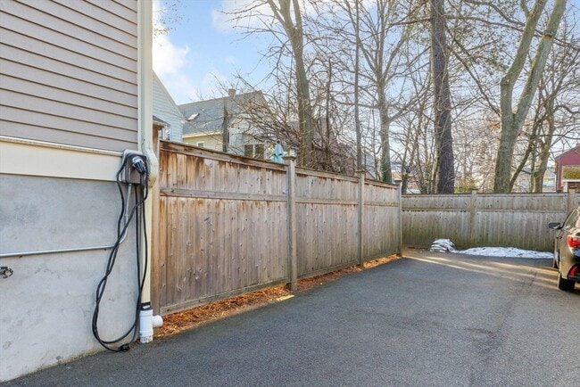 Photo - 368 Concord Ave