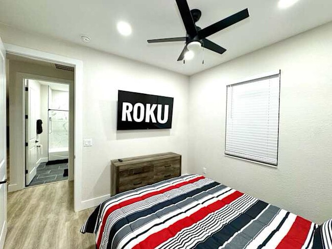 Photo - 550 Battle Ave