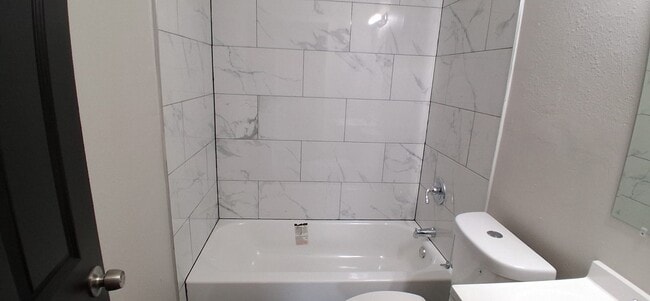 Photo - 2724 Henley Dr