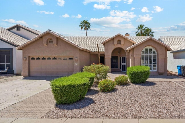 Photo - 19440 N 33rd Pl