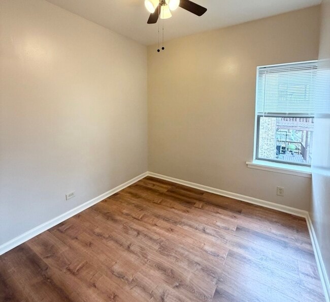Photo - 1521 E 65th St Unidad 3R