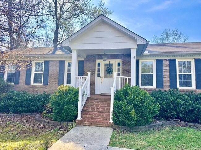 Building Photo - Beautiful 3-bedroom, 2.5-bath home in Clemmons