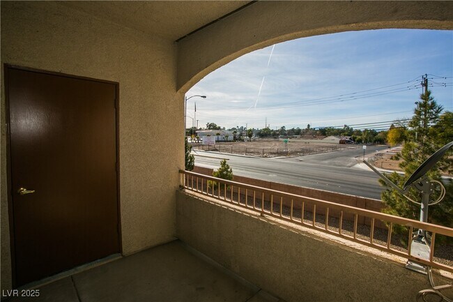 Building Photo - 4655 Gold Dust Ave Unit 206 Rental