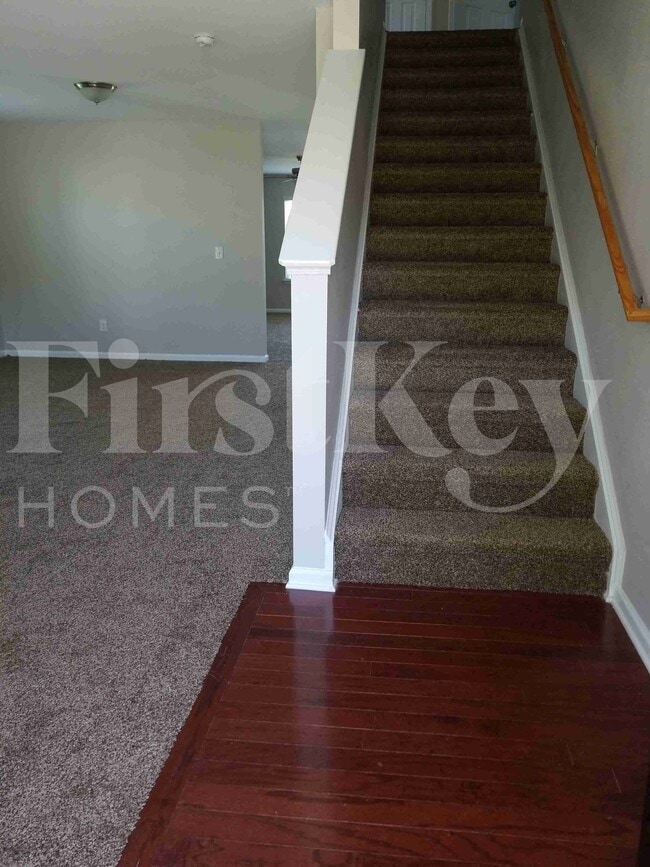 Photo - 1309 Waldridge Ct