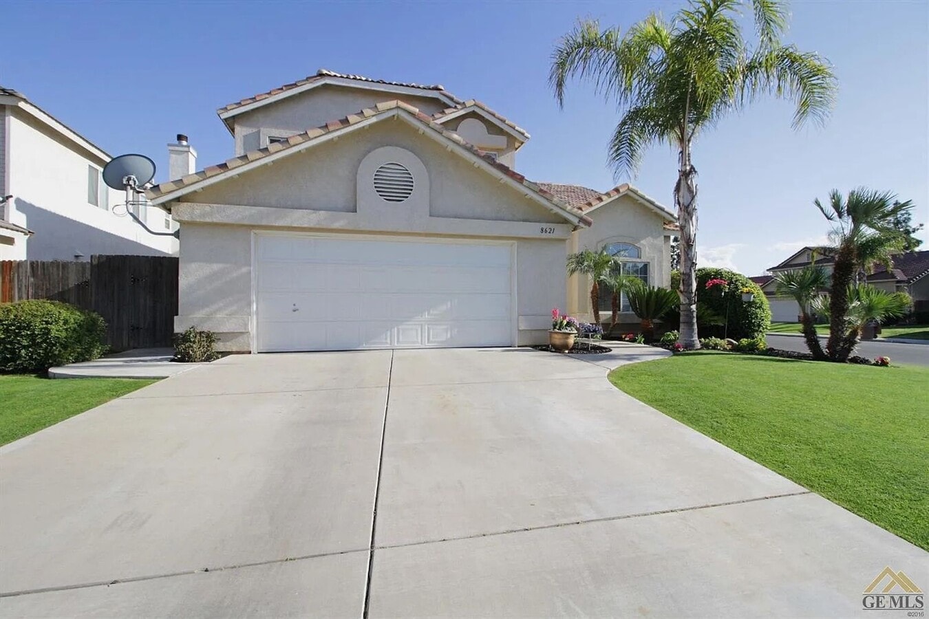 Charming 4-Bedroom Home in the Riverlakes ... - Charming 4-Bedroom Home in the Riverlakes ...