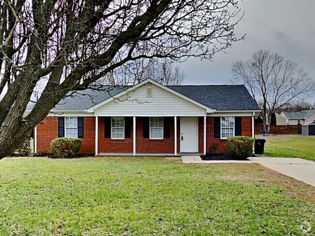 Building Photo - Charming 3/2 Home!!