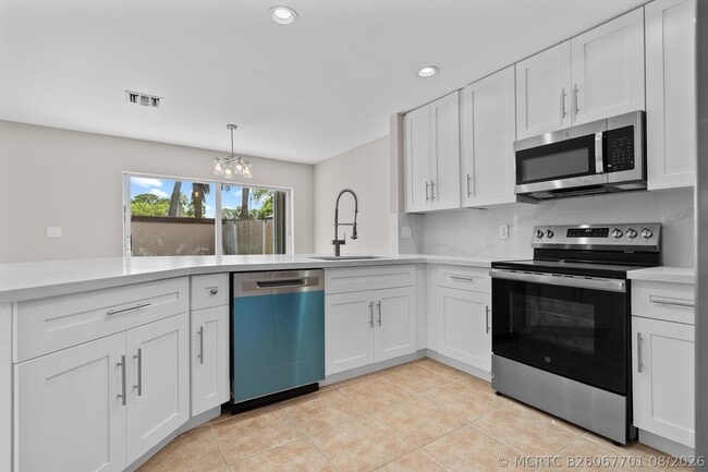 Photo - 4250 NW 1st Pl