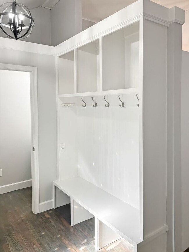 Photo - 974 Crystal Rock Rd