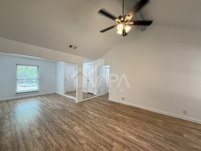 Photo - 4900 Timber Trace St