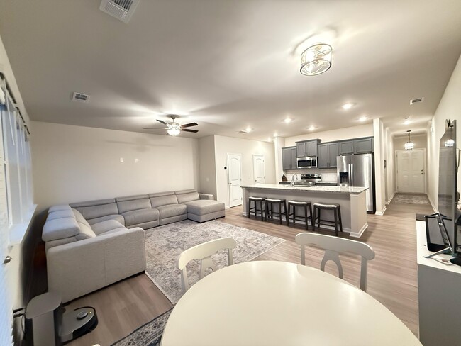 Photo - 257 Whitetail Cir