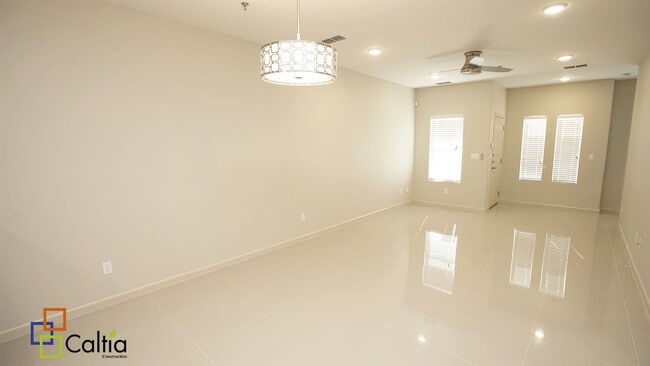 Photo - 1502 S Bilboa St